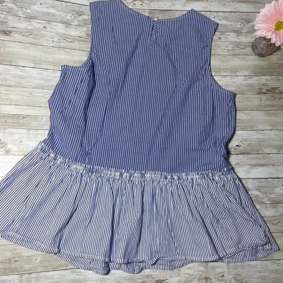 STRIPED Sleeveless Peplum Top Medium - Picture 4 of 5